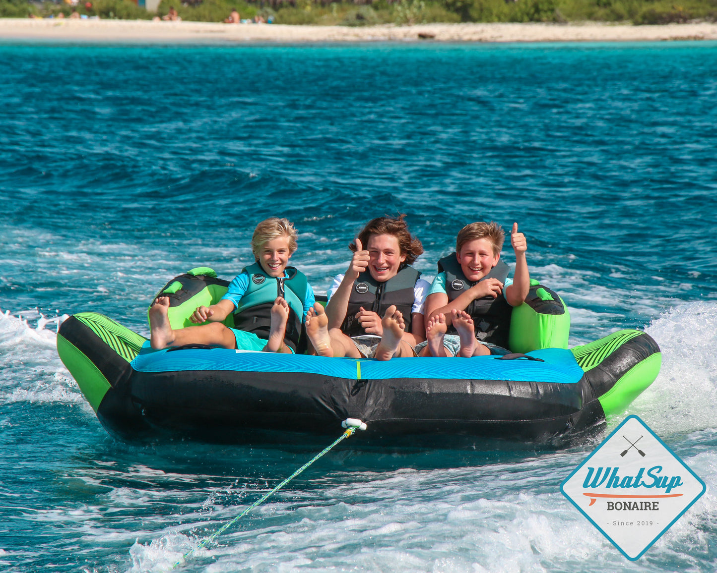 Speedboot met watersport activiteiten (Bonaire)