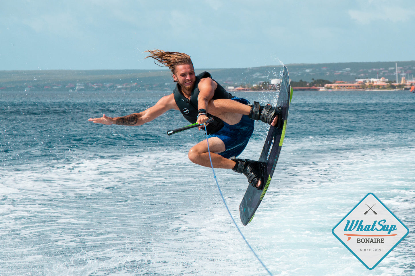 Speedboot met watersport activiteiten (Bonaire)