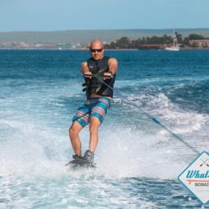 Speedboot met watersport activiteiten (Bonaire)