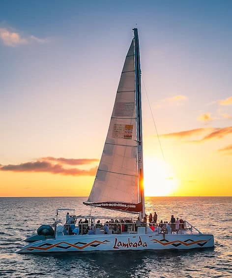 Lambada Zonsopgang Vaartocht met Open Bar & Snacks (Sint Maarten)