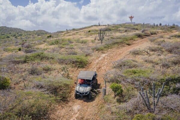 Ontdek Bandabou: UTV/Buggy Avontuur All-Inclusive! (Curaçao) - Afbeelding 2