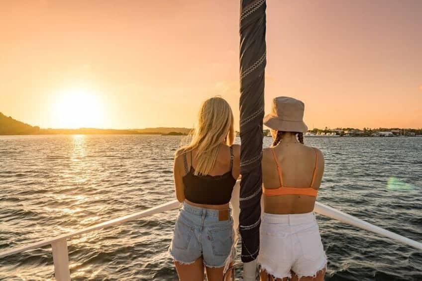 Zonsondergang Cruise met Happy Hour (Curaçao)