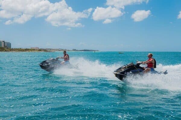 Single Jetski Waverunner at Eagle Beach (Aruba) - Image 3