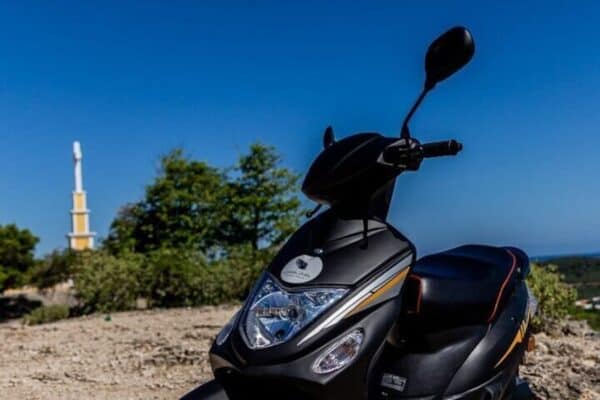 Rent a Scooter on Bonaire (Bonaire) - Image 3