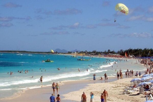 Beach Hopping in St. Maarten: Oranjestad and Maho Beach Combo Tour (St. Maarten) - Image 4