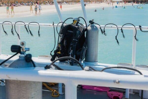 Certified Scuba Diving (Aruba) - Image 2