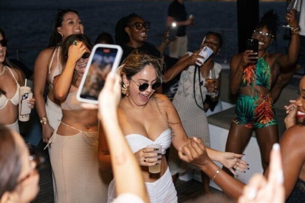 Sunset Cruise Party - Complete Enjoyment (Curaçao) - Image 4