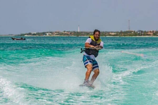 Waterskiën of Wakeboarden (Aruba) - Afbeelding 3