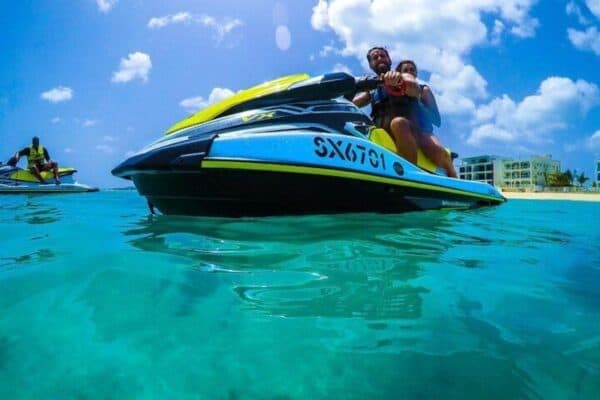 1-Uur Jetski Tour: Kies Alleen of Dubbel (Sint Maarten) - Afbeelding 2