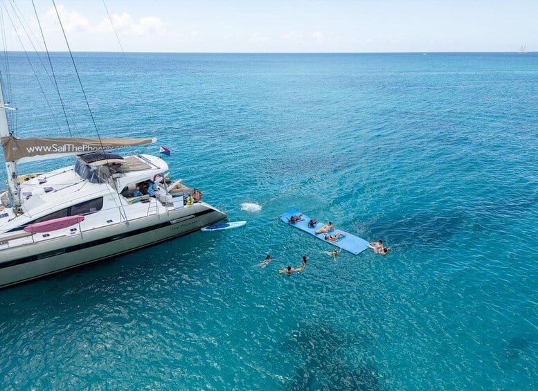 Luxueuze Catamaran Cruise met Lunch en Drankjes (Sint Maarten)