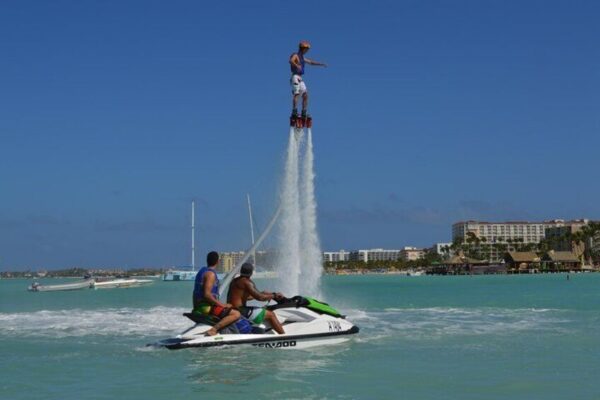 Flyboarden & Jetovator: Vlieg als een Vogel