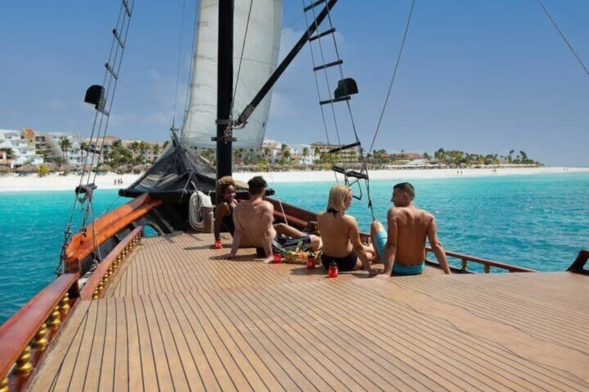Jolly Pirate Middagzeil met Snorkelen (Aruba)