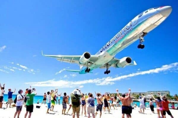 Extreme Jet Blast op Maho Beach (Sint Maarten)