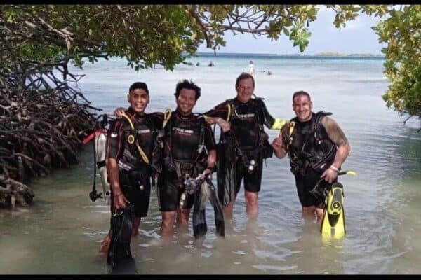 PADI Scuba Diving for Untrained Divers (Aruba) - Image 4