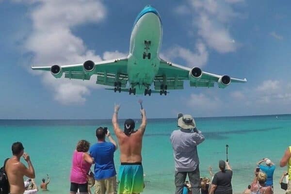 Beach Hopping in St. Maarten: Oranjestad and Maho Beach Combo Tour (St. Maarten) - Image 3