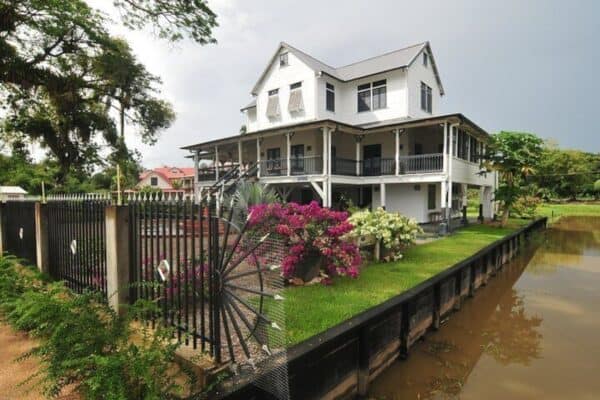 Peperpot Bicycle Tour (Suriname) - Image 4