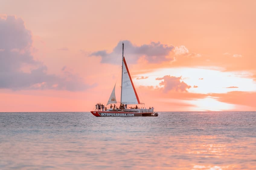 Sunset Sailing Trip with Delicious Snacks and Cocktails (Aruba)