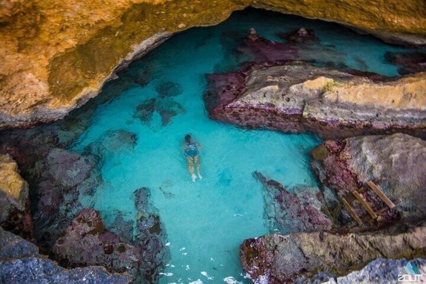 Privé Off-Road Avontuur naar Grottenpool en Tres Trapi (Aruba)