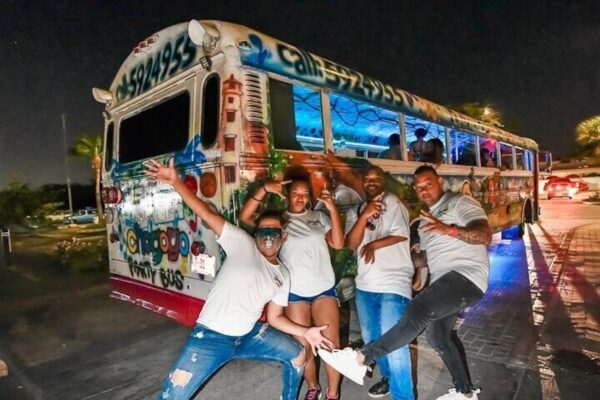 Vida nocturna y bares con el Party Bus (Aruba) - Imagen 5
