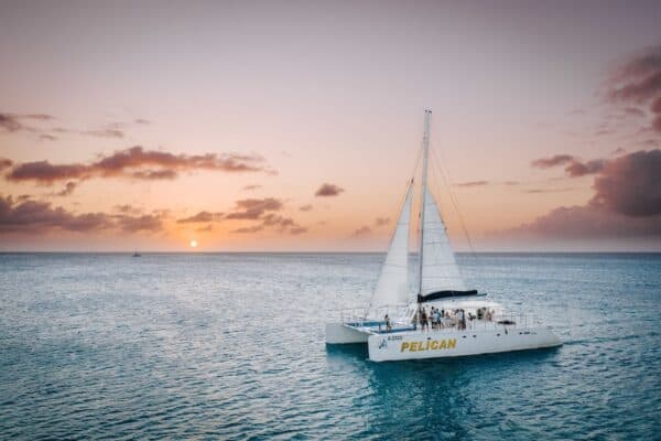 Zonsondergang Zeiltocht met Snacks & Cocktails (Aruba)