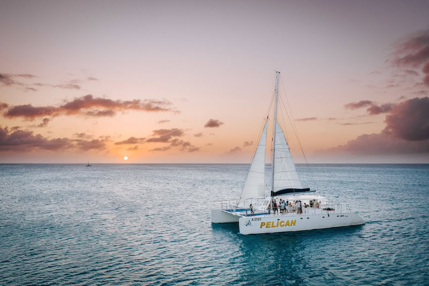Zonsondergang Zeiltocht met Snacks & Cocktails (Aruba)