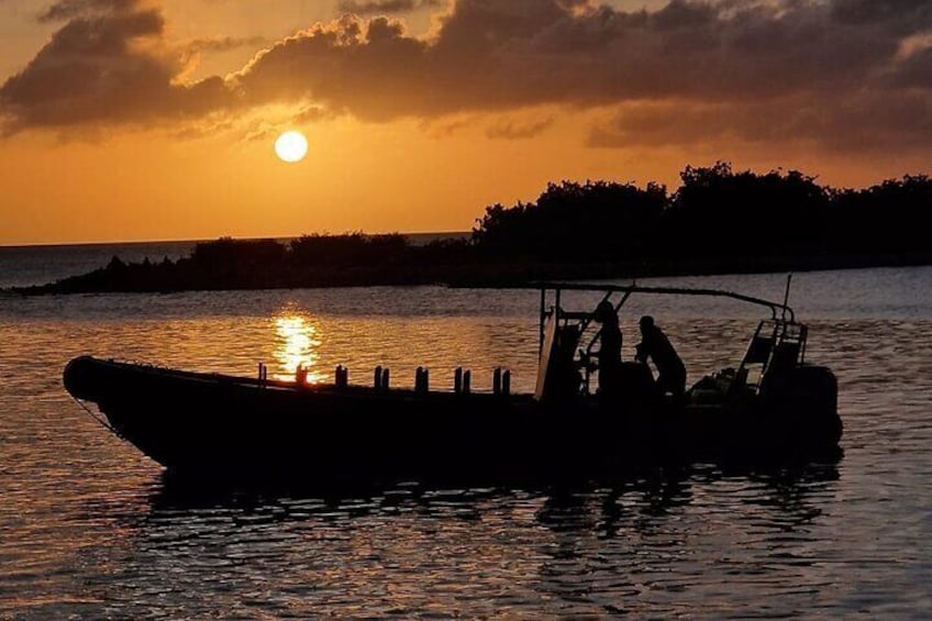 Privé Sunset Zeiltocht met Drankjes (Curaçao)