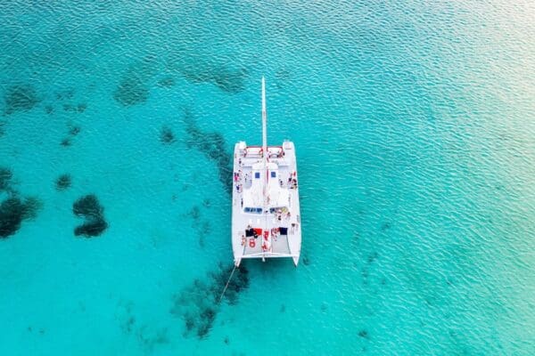 Caribisch Diner Zeil met Open Bar (Aruba) - Afbeelding 4