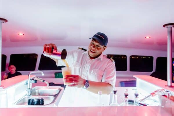Caribisch Diner Zeil met Open Bar (Aruba)