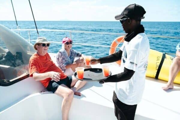 Excursión tropical de esnórquel y navegación en catamarán (St Maarten) - Imagen 4
