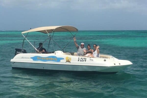Private Boat Trip with Snorkeling (Aruba) - Image 2
