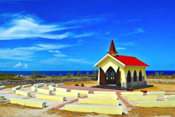 Private Off-Road Adventure to Cave Pool and Tres Trapi (Aruba) - Image 4