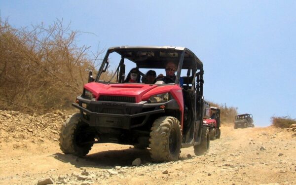 Ontdek de Grottenpool tijdens een UTV-avontuur! (Aruba) - Afbeelding 2