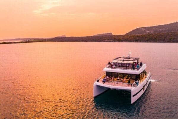 Zonsondergang Cruise Party - Compleet Genieten (Curaçao)
