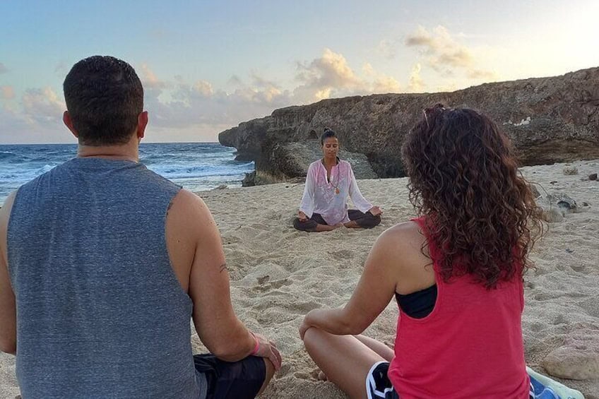 Privé Zonsopgang Wandeling & Begeleide Strandmeditatie (Aruba)
