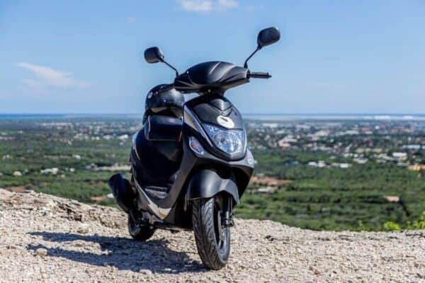 Rent a Scooter on Bonaire (Bonaire) - Image 4