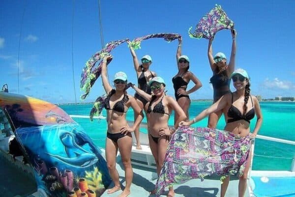 Aventura privada en catamarán al atardecer con barra libre (Aruba) - Imagen 5