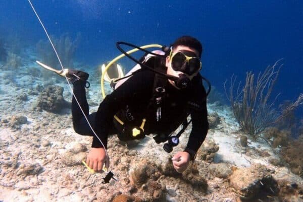 Explore Scuba Diving in Curaçao with Transportation Included (Curaçao) - Image 4
