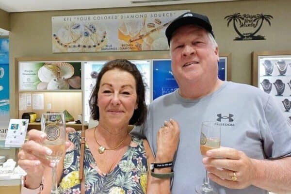 Experiencia de compra de diamantes con champán (Aruba) - Imagen 3