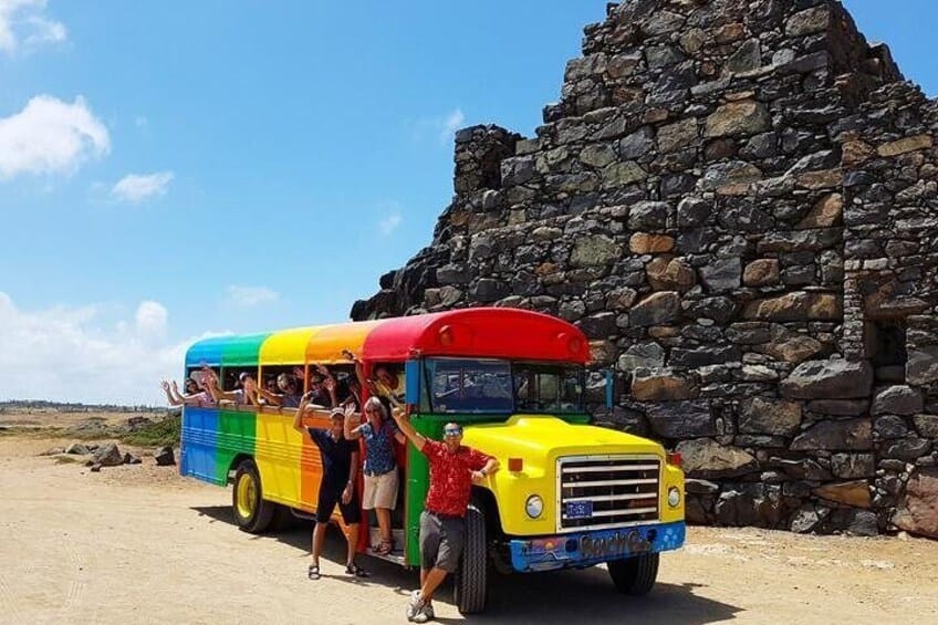 Kleurrijke Strandbus Sightseeing Tour (Aruba)