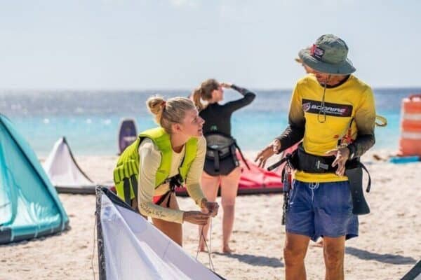 3 Hours Private Kitesurfing Lesson (Bonaire) - Image 5