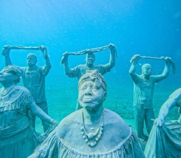 Parque de esculturas submarinas Aventura de snorkel (San Martín) - Imagen 5