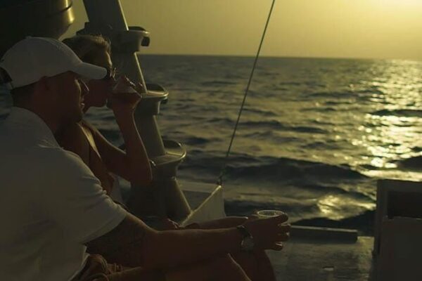 Paseo en velero al atardecer en el catamarán con delfines (Aruba) - Imagen 4