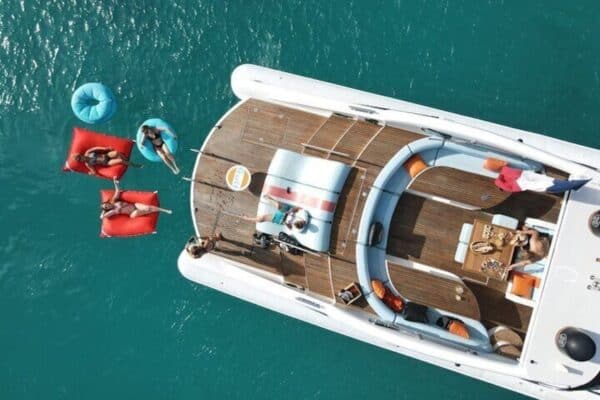 Luxury Motor Yacht 20m Private Charter in the Caribbean (Sint Maarten)