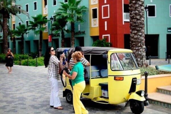 Alquiler de TukTuk de 2 horas con guía y conductor experimentados (Curazao) - Imagen 3