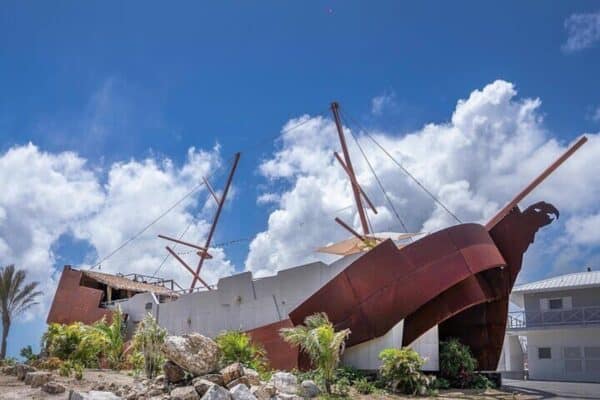 Pirate adventure at the Rusty Parrot (Sint Maarten) - Image 2