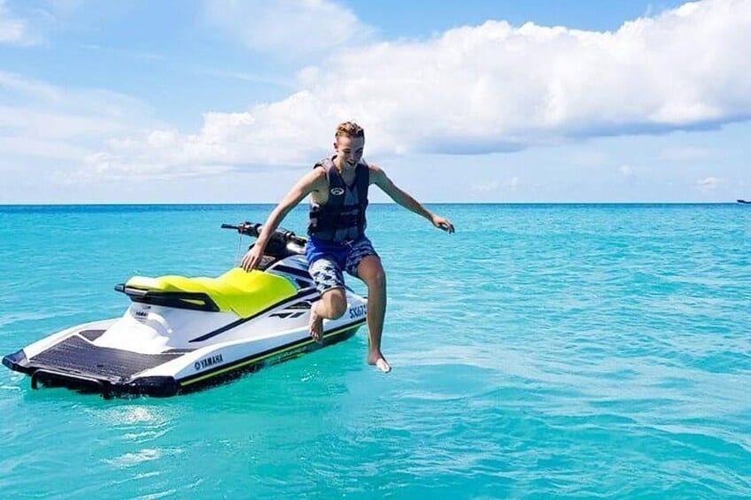 30-min. Jetski Tour: Alleen of met z'n tweeën (Sint Maarten)