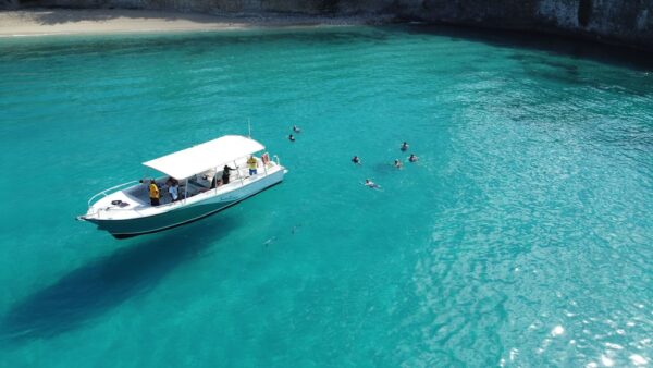Around the Islands Tour with Snorkeling (Sint Maarten) - Image 3