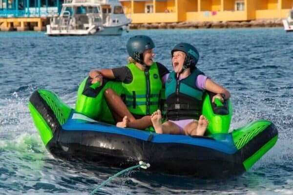 Private boat trip with a fun tube (Bonaire) - Image 5
