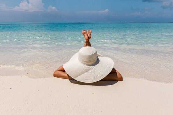 Luxury Private Picnic on Paradise Beach (Sint Maarten) - Image 4