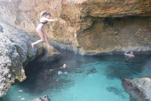 Aventura en UTV y ATV a la playa escondida y la piscina de la cueva (Aruba) - Imagen 5